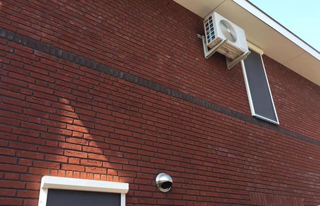 peelen-montage-airconditioning-portfolio-buitenmuur-particuliere-woning